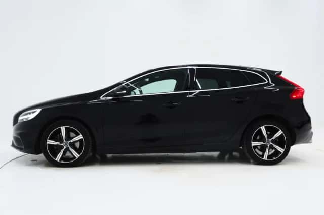 Volvo V40 (2019) thumbnail 2