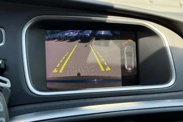 Volvo V40 (2019) thumbnail 4