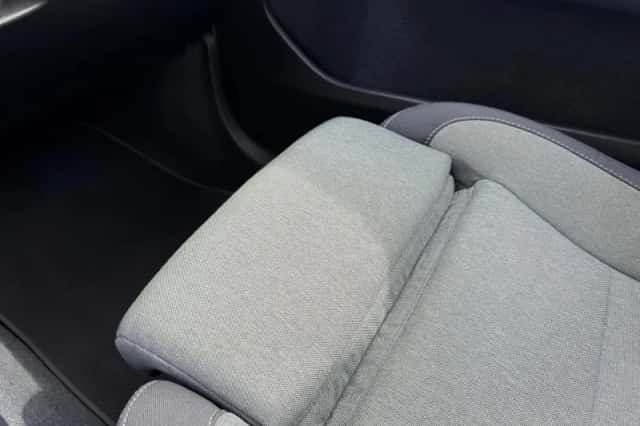 Volvo XC40 (2023) thumbnail 5