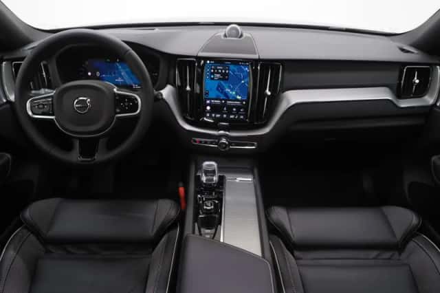 Volvo XC60 (2024) thumbnail 5