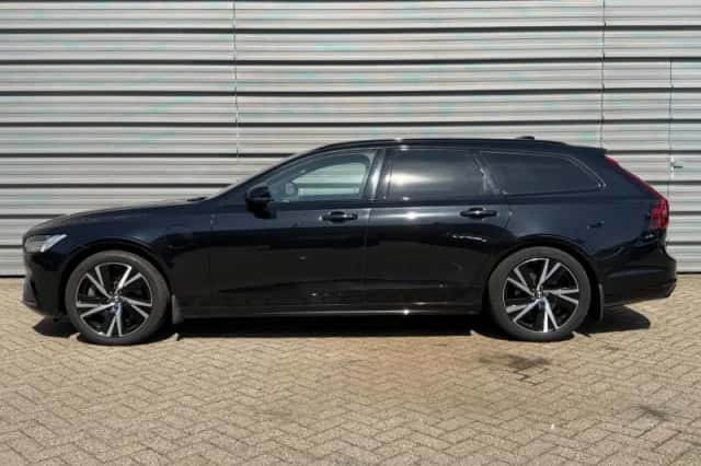 Volvo V90 (2022) thumbnail 2