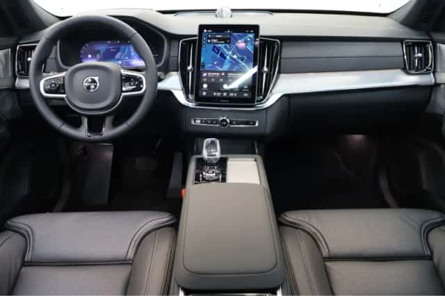 Volvo XC90 (2026) thumbnail 3