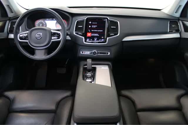 Volvo XC90 (2021) thumbnail 5