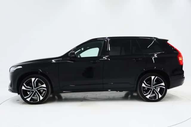 Volvo XC90 (2023) thumbnail 2