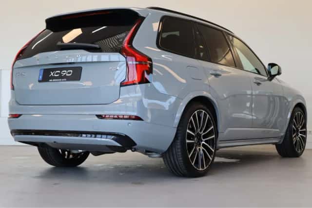 Volvo XC90 (2026) thumbnail 3