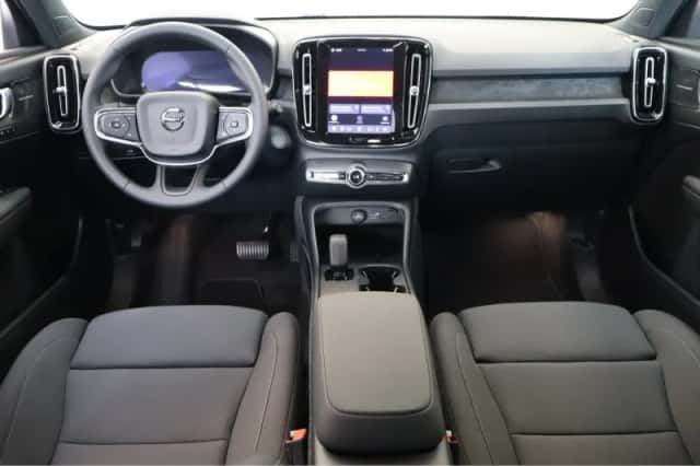 Volvo EX40 (2026) thumbnail 5
