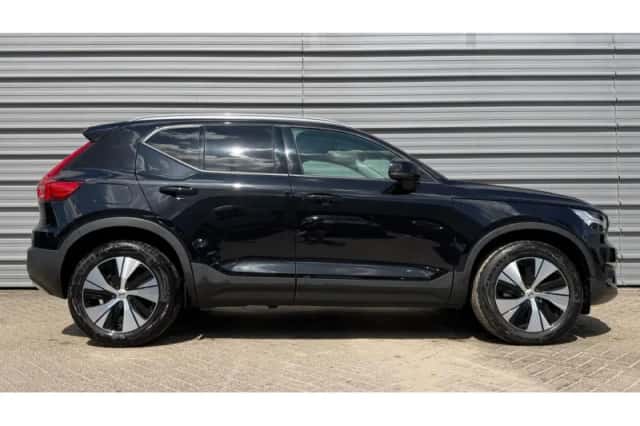 Volvo XC40 (2021) thumbnail 2