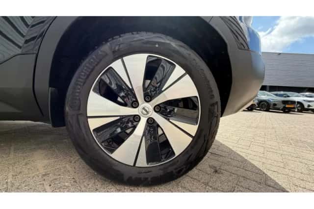 Volvo XC40 (2021) thumbnail 5