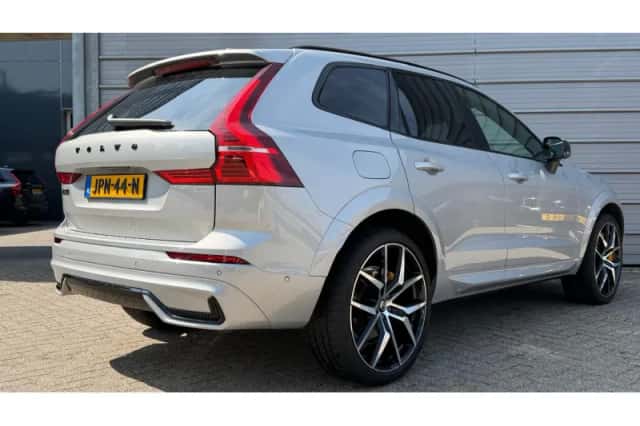 Volvo XC60 (2024) thumbnail 3