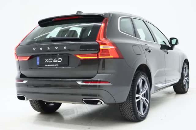 Volvo XC60 (2020) thumbnail 3
