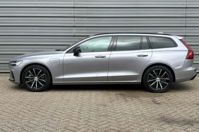 Volvo V60 (2025) thumbnail 2