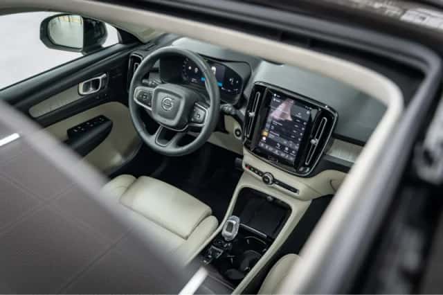 Volvo XC40 (2022) thumbnail 5