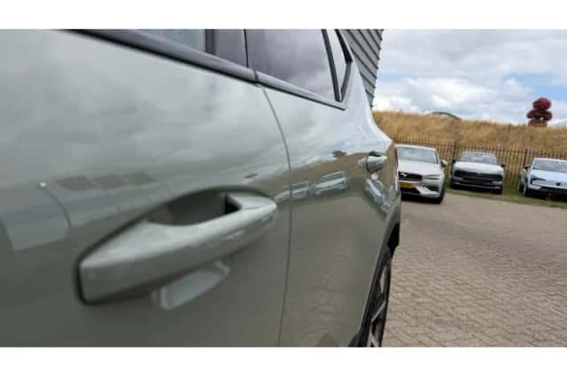 Volvo XC40 (2022) thumbnail 6