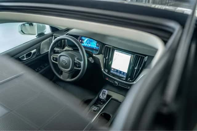 Volvo V60 (2024) thumbnail 5