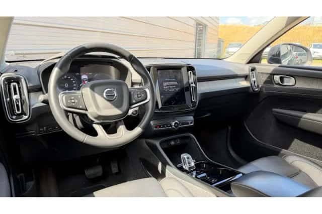 Volvo XC40 (2022) thumbnail 4