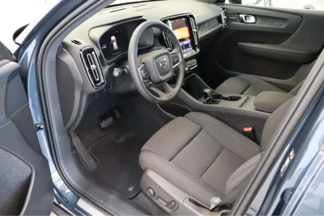 Volvo EX40 (2026) thumbnail 4