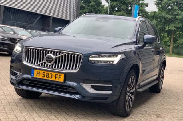 Volvo XC90 (2020) thumbnail 1