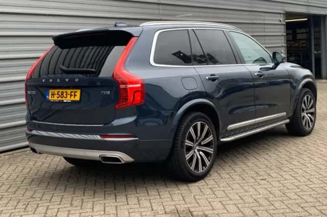 Volvo XC90 (2020) thumbnail 2