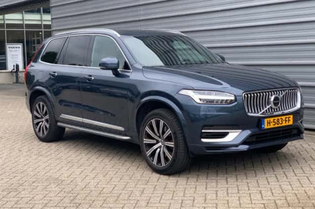 Volvo XC90 (2020) thumbnail 3