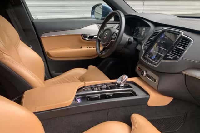 Volvo XC90 (2020) thumbnail 6