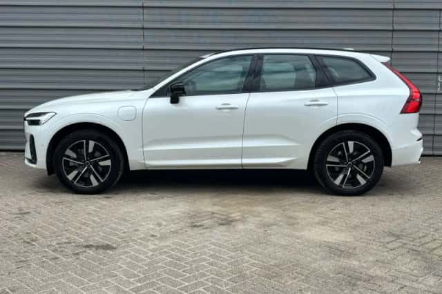 Volvo XC60 (2025) thumbnail 3