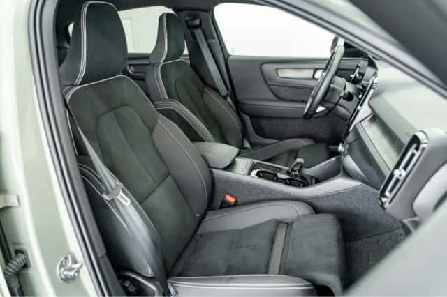 Volvo C40 (2024) thumbnail 6