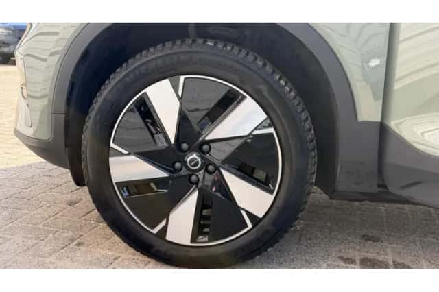 Volvo C40 (2024) thumbnail 6