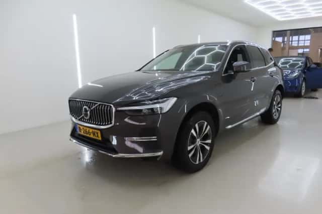 Volvo XC60 (2022) thumbnail 1