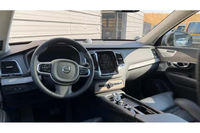 Volvo XC90 (2024) thumbnail 4