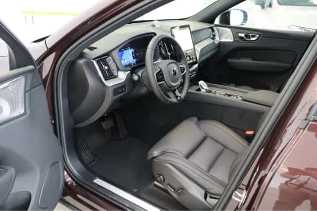 Volvo XC60 (2026) thumbnail 4