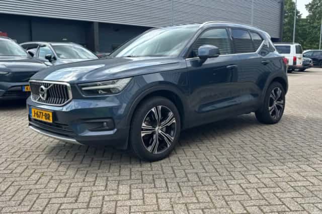 Volvo XC40 (2020) thumbnail 1