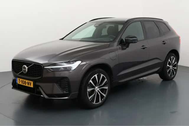 Volvo XC60 (2023) thumbnail 1