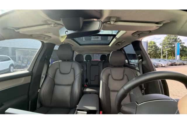 Volvo XC90 (2025) thumbnail 5