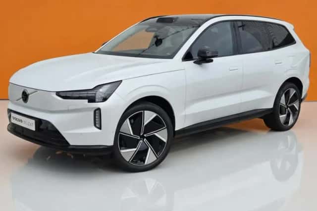 Volvo EX90 (2025) thumbnail 1