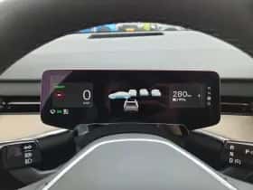 Volvo EX90 (2025) thumbnail 11
