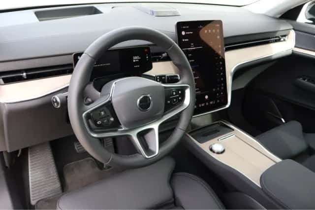 Volvo EX90 (2025) thumbnail 15