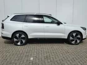 Volvo EX90 (2025) thumbnail 4