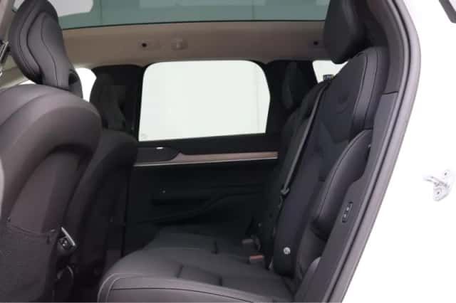 Volvo EX90 (2025) thumbnail 54