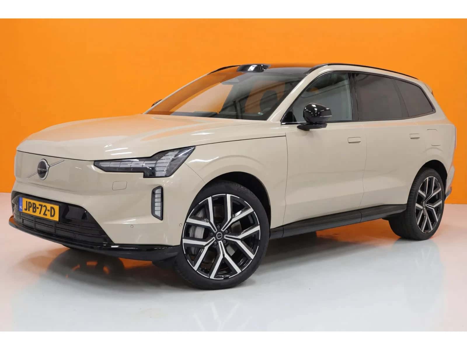 Volvo EX90 (2025) — foto 1