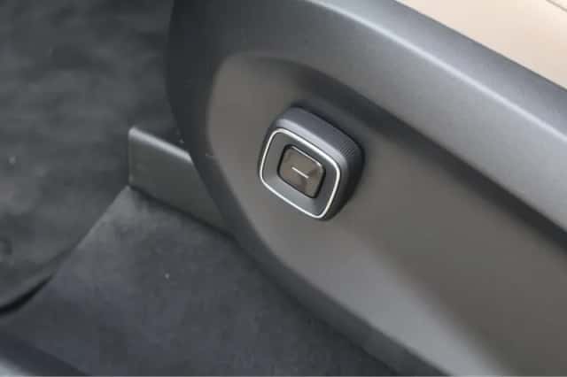 Volvo EX90 (2025) thumbnail 24