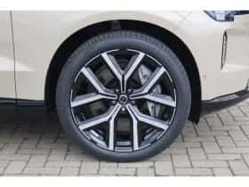 Volvo EX90 (2025) thumbnail 8