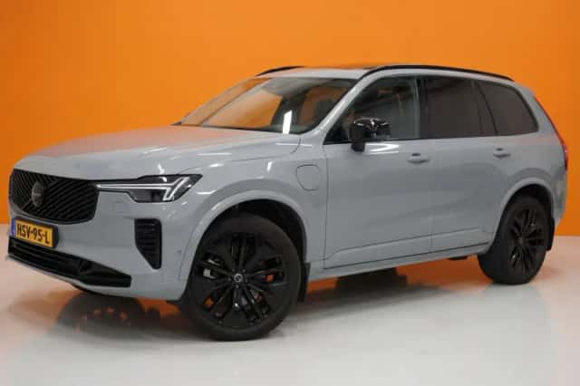 Volvo XC90 (2025) thumbnail 1