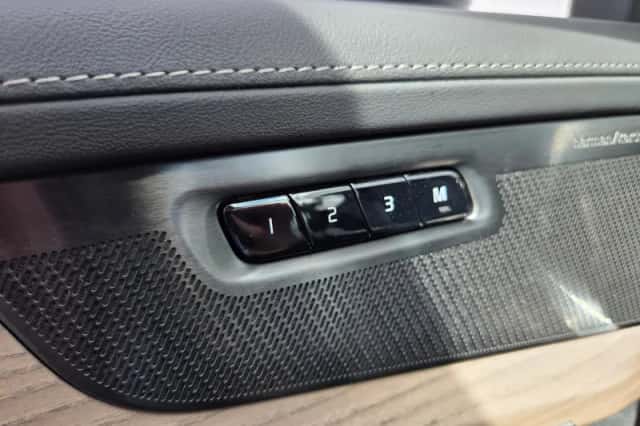 Volvo XC90 (2025) thumbnail 18