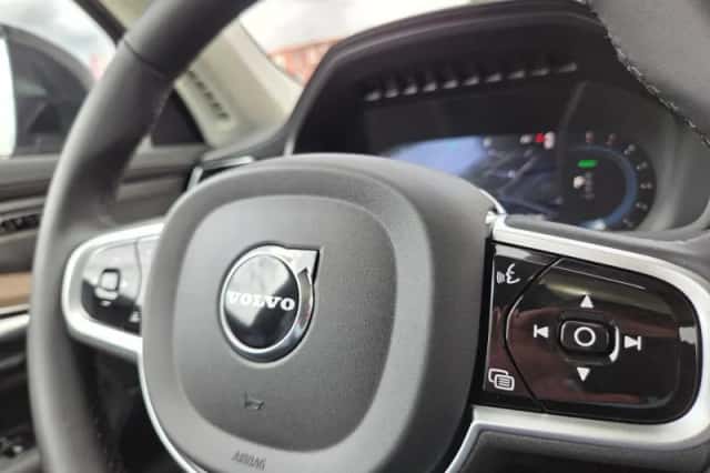 Volvo XC90 (2025) thumbnail 24