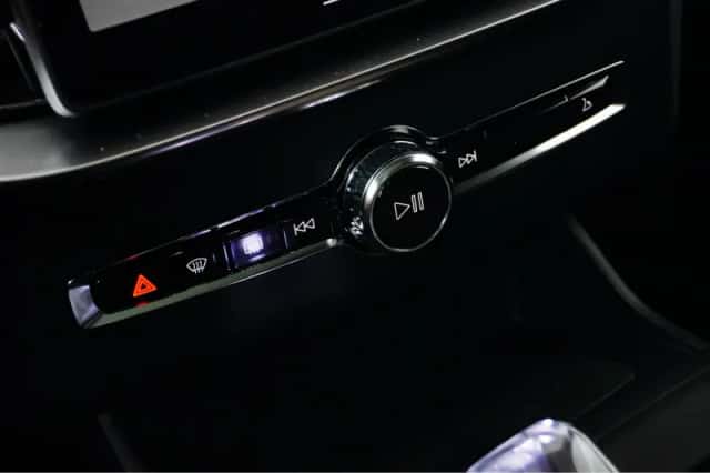 Volvo XC90 (2025) thumbnail 34