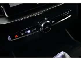Volvo XC90 (2025) thumbnail 34