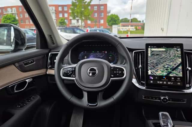 Volvo XC90 (2025) thumbnail 47