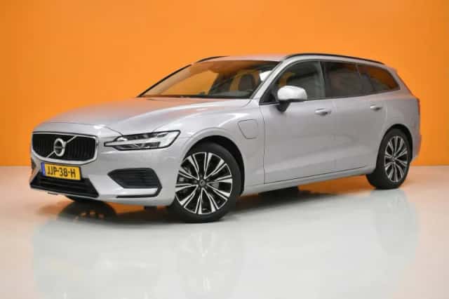 Volvo V60 (2025) thumbnail 1