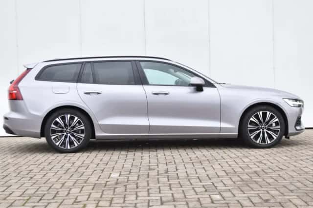 Volvo V60 (2025) thumbnail 5