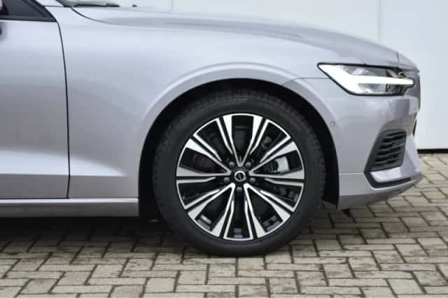 Volvo V60 (2025) thumbnail 6